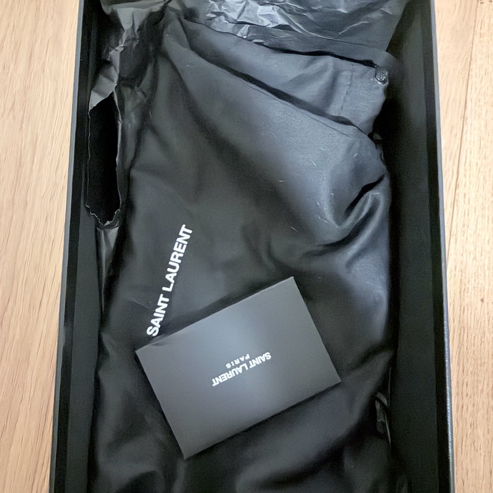 Saint Laurent Tribute black flat sandals. Size 37.5. Like new. - Picture 5 of 8